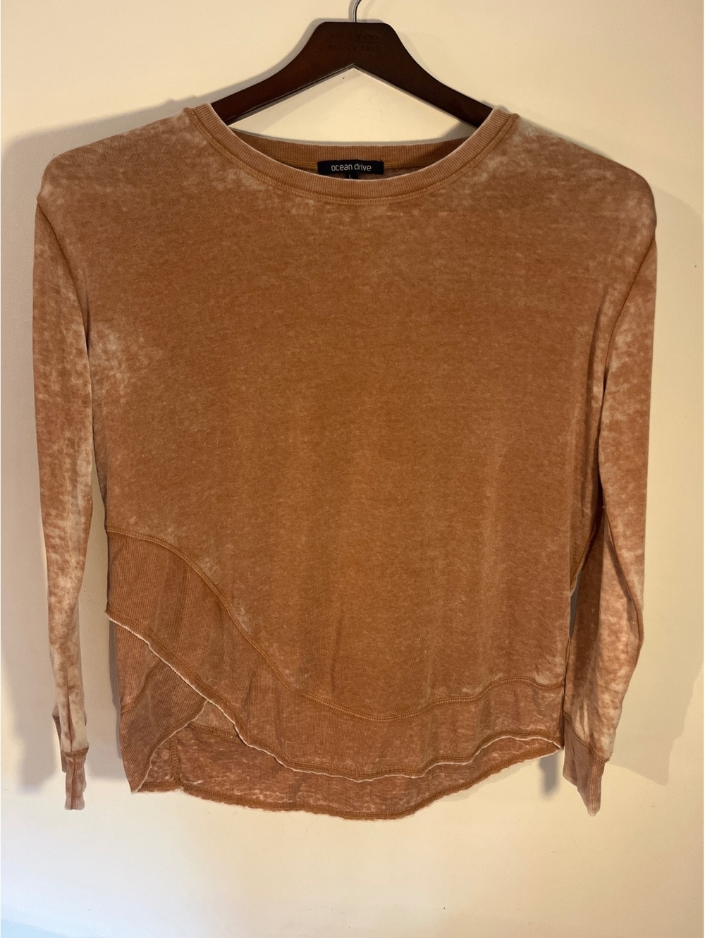 Ocean Drive women’s large, long sleeve oversized soft top